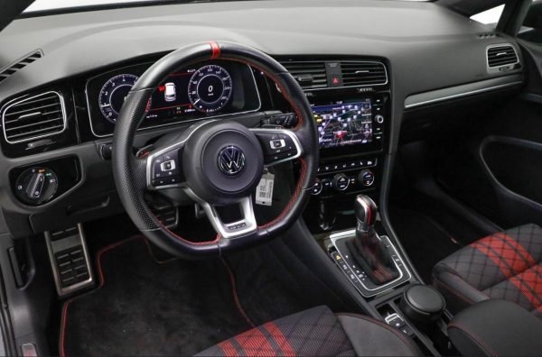 VOLKSWAGEN Golf GTI TCR 2.0 TSI 213kW290CV DSG - Imagen 7