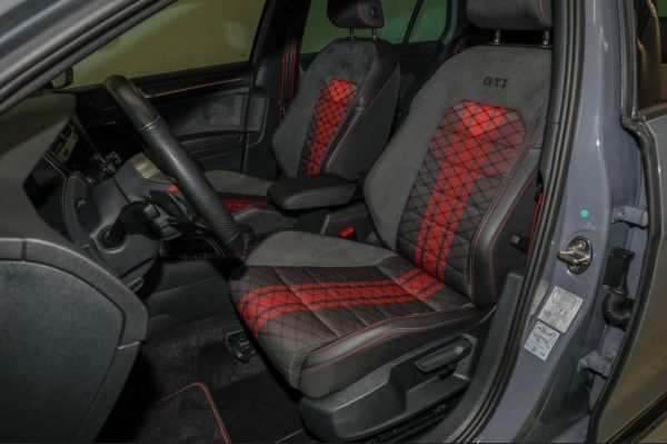 VOLKSWAGEN Golf GTI TCR 2.0 TSI 213kW290CV DSG - Imagen 9