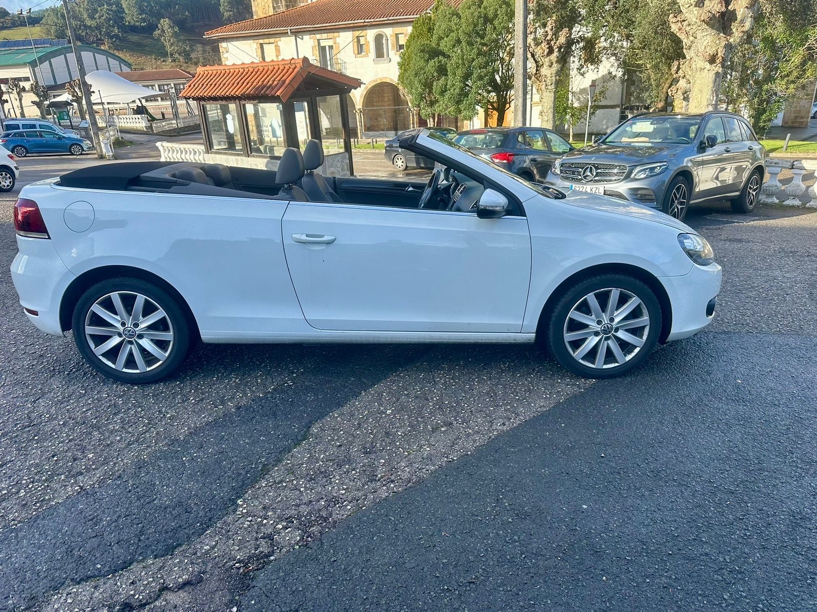 VOLKSWAGEN GOLF CABRIO 2.0 TDI 140 CV • 2011 • 249.000 km - Imagen 6
